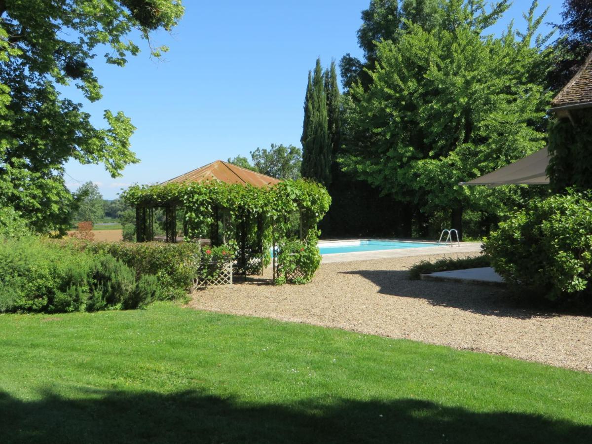 Domaine De L'Oiseau Bed & Breakfast Gergy Екстериор снимка
