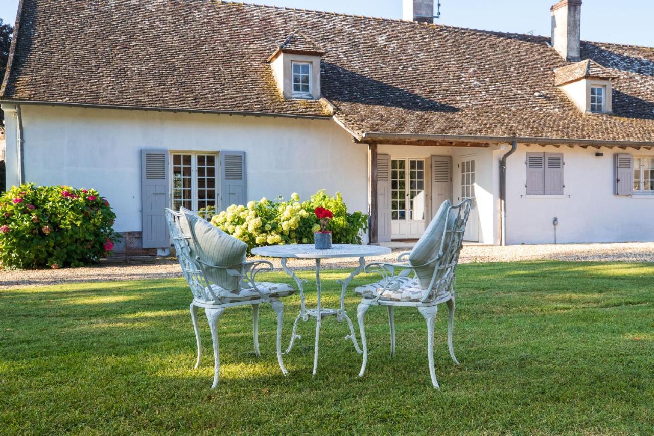 Domaine De L'Oiseau Bed & Breakfast Gergy Екстериор снимка